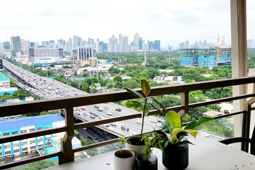 מנילה Casa Antonio At Fairway Terraces Family Penthouse 2Br Wi-Fi Nr Golf, Airport, Fort Bgc מראה חיצוני תמונה