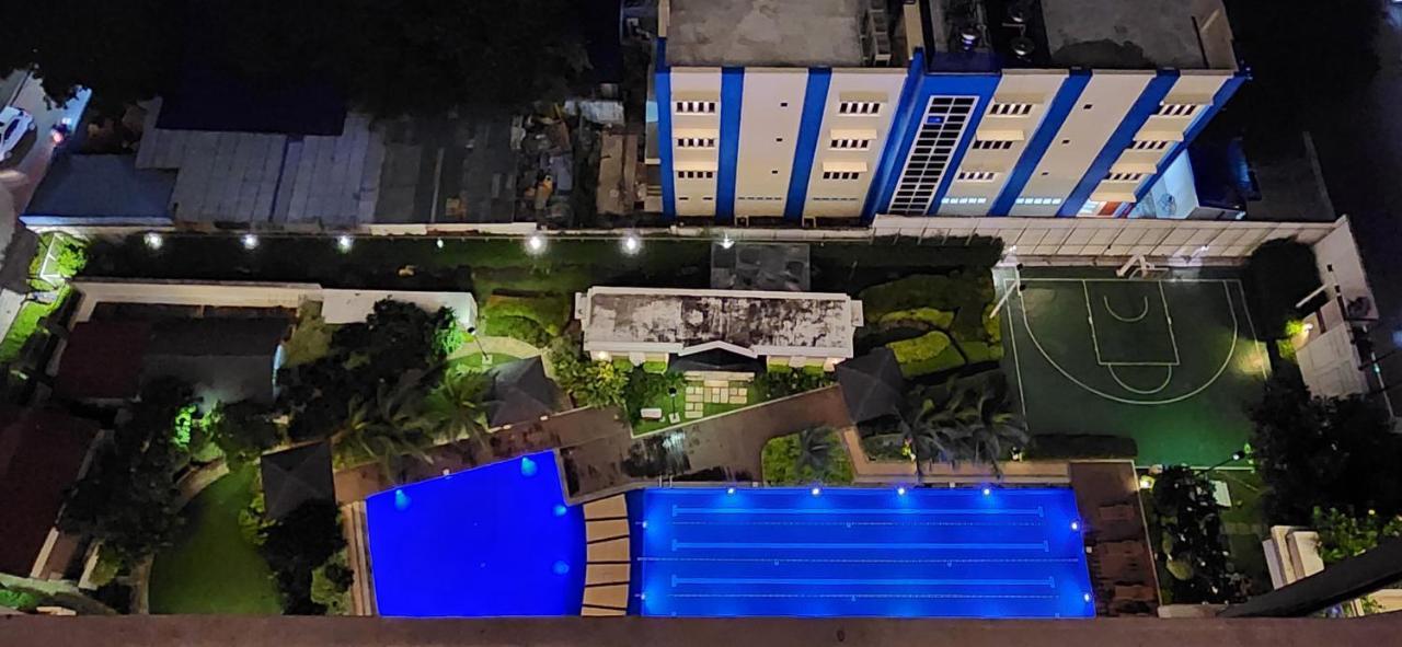 מנילה Casa Antonio At Fairway Terraces Family Penthouse 2Br Wi-Fi Nr Golf, Airport, Fort Bgc מראה חיצוני תמונה