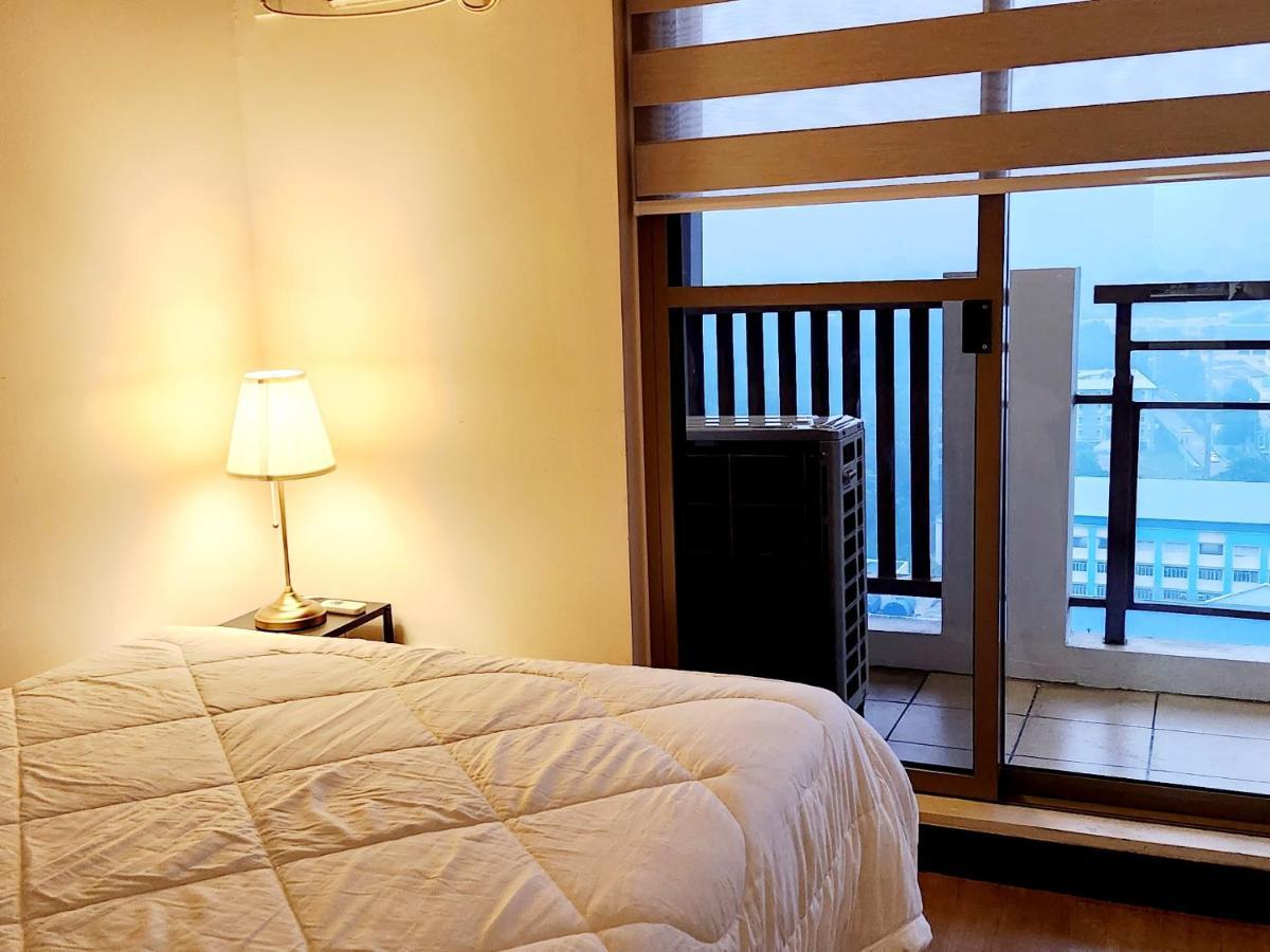 מנילה Casa Antonio At Fairway Terraces Family Penthouse 2Br Wi-Fi Nr Golf, Airport, Fort Bgc מראה חיצוני תמונה