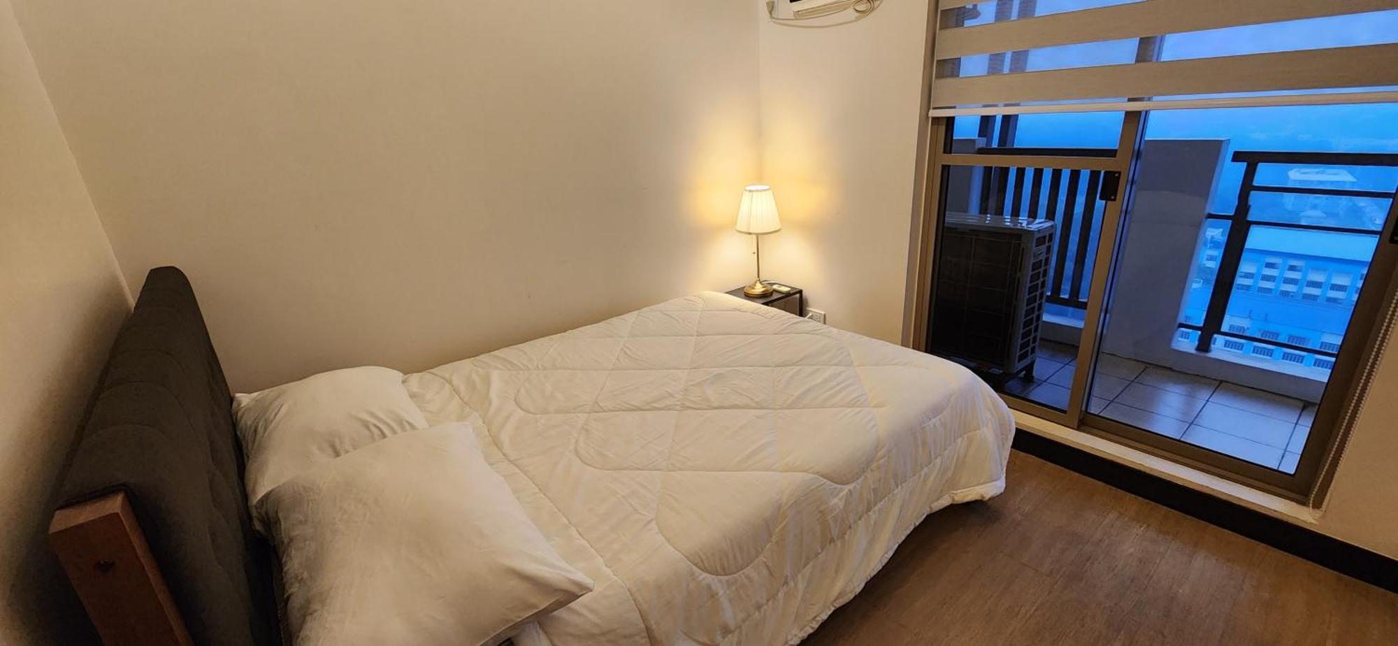 מנילה Casa Antonio At Fairway Terraces Family Penthouse 2Br Wi-Fi Nr Golf, Airport, Fort Bgc מראה חיצוני תמונה