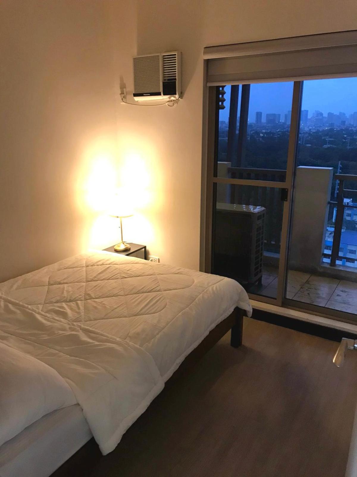 מנילה Casa Antonio At Fairway Terraces Family Penthouse 2Br Wi-Fi Nr Golf, Airport, Fort Bgc מראה חיצוני תמונה